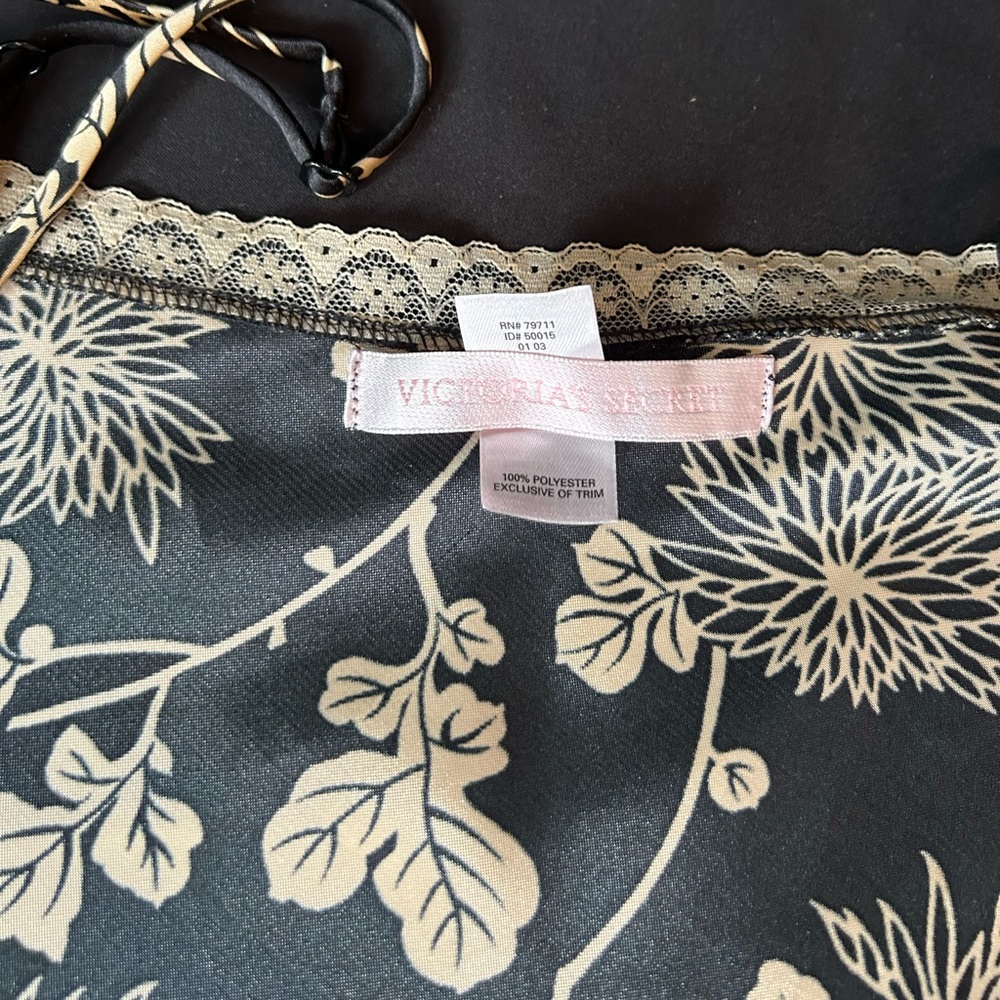 NWOT VS Victoria’s Secret Baby Doll Cami Slip Open Tie Front. Size M. - Picture 6 of 10